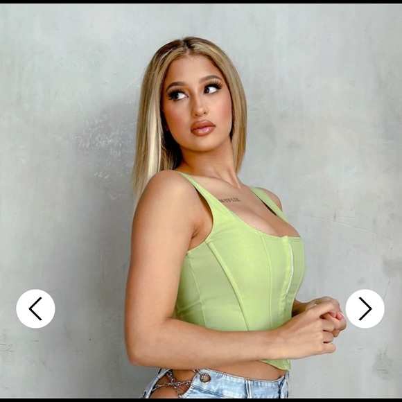HONEYBUM tight corset top in green Beautiful! - Picture 2 of 5